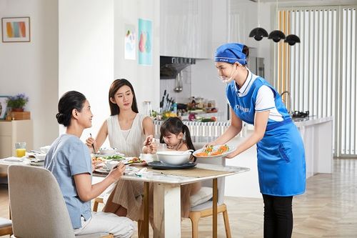 家政直营模式崛起 轻喜到家用直营员工制托举服务新标杆